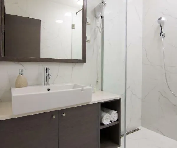 Ξενοδοχείο Omia Βελιγράδι